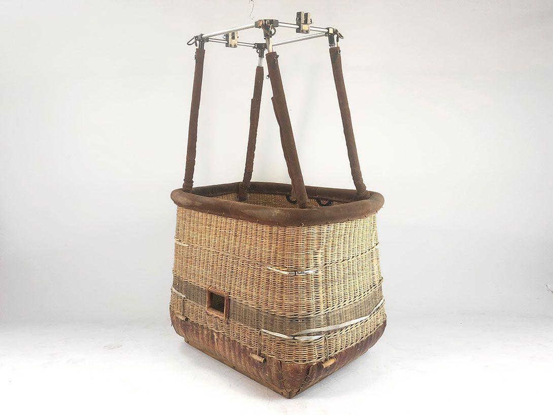 Foto Aerostar Hot Air Balloon Basket