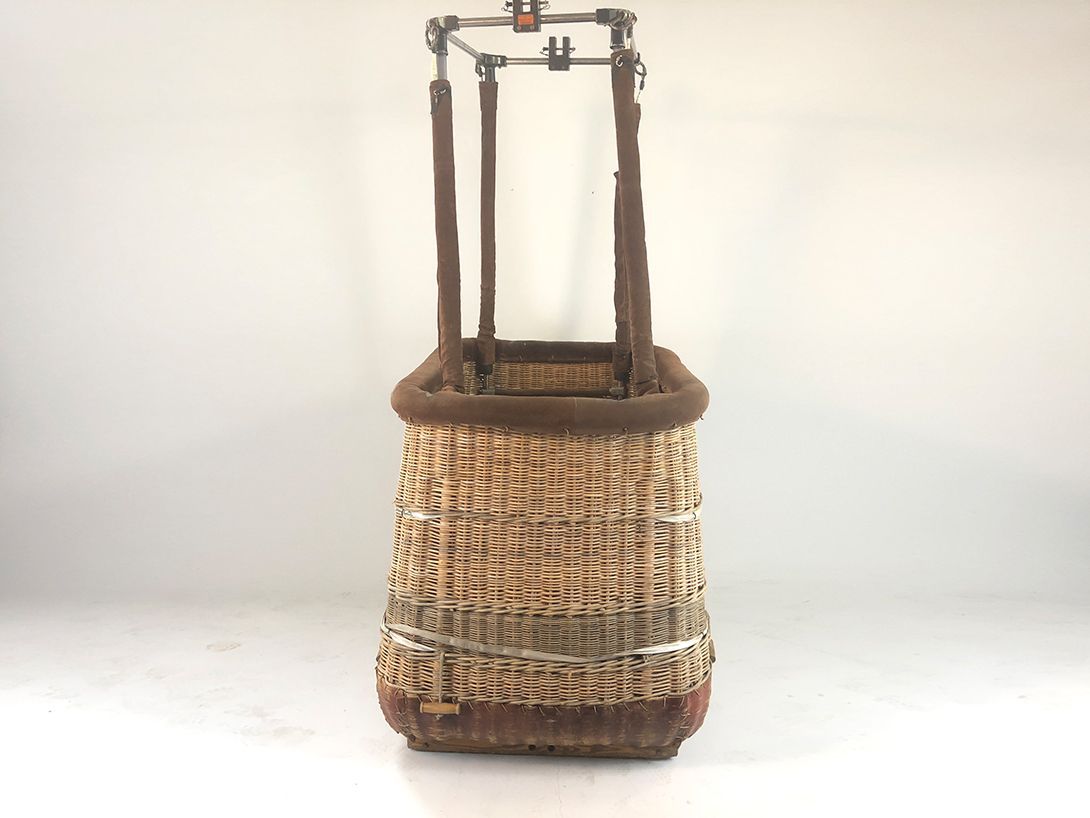 Foto Aerostar Hot Air Balloon Basket