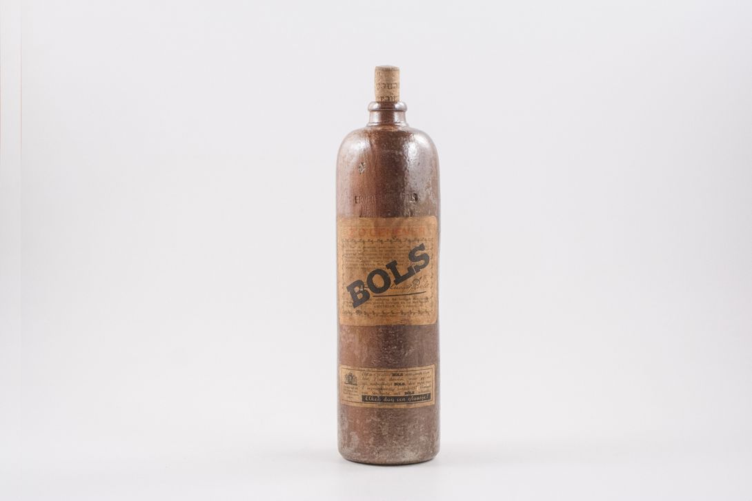 Foto Bols Genever Bottle, Netherlands