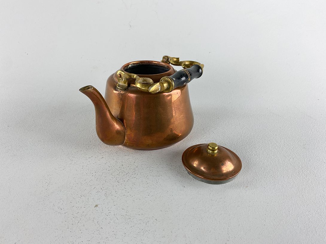 Foto Copper Teapot with Handle h16cm Bötzow 1910
