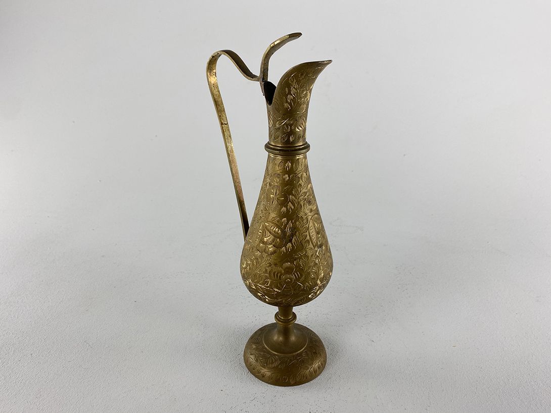 Foto Brass Jug Vase h29