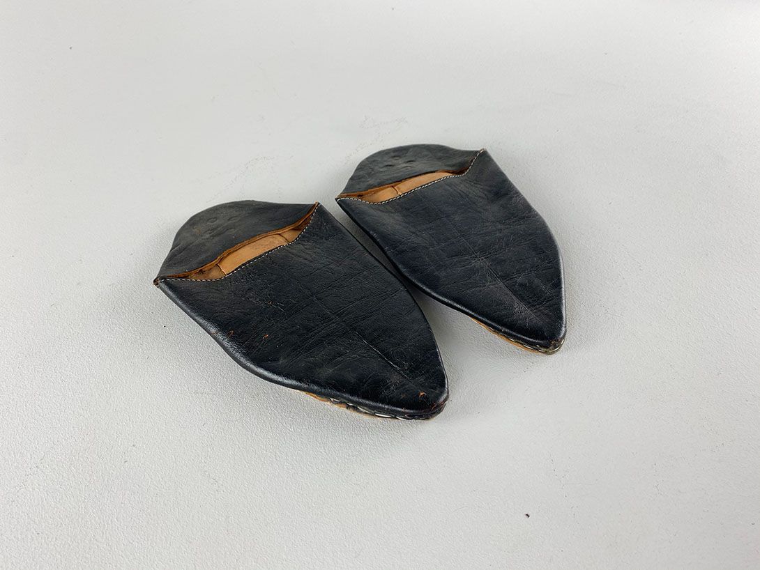 Foto Moroccan Black Leather House Slippers