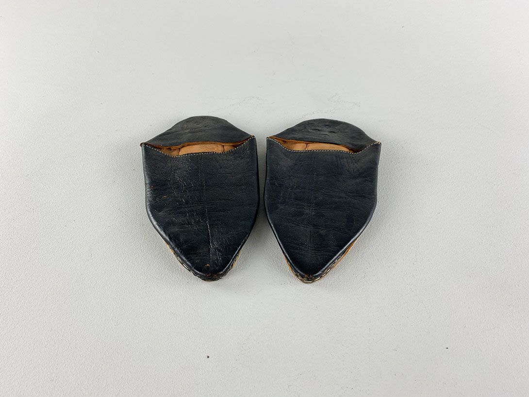 Foto Moroccan Black Leather House Slippers