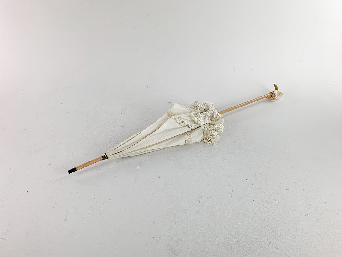 Foto Antique White Umbrella