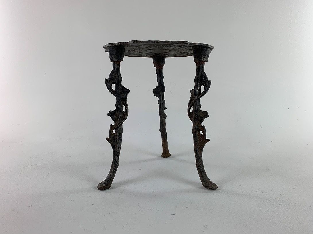 Foto Detailed Black Etagere h30