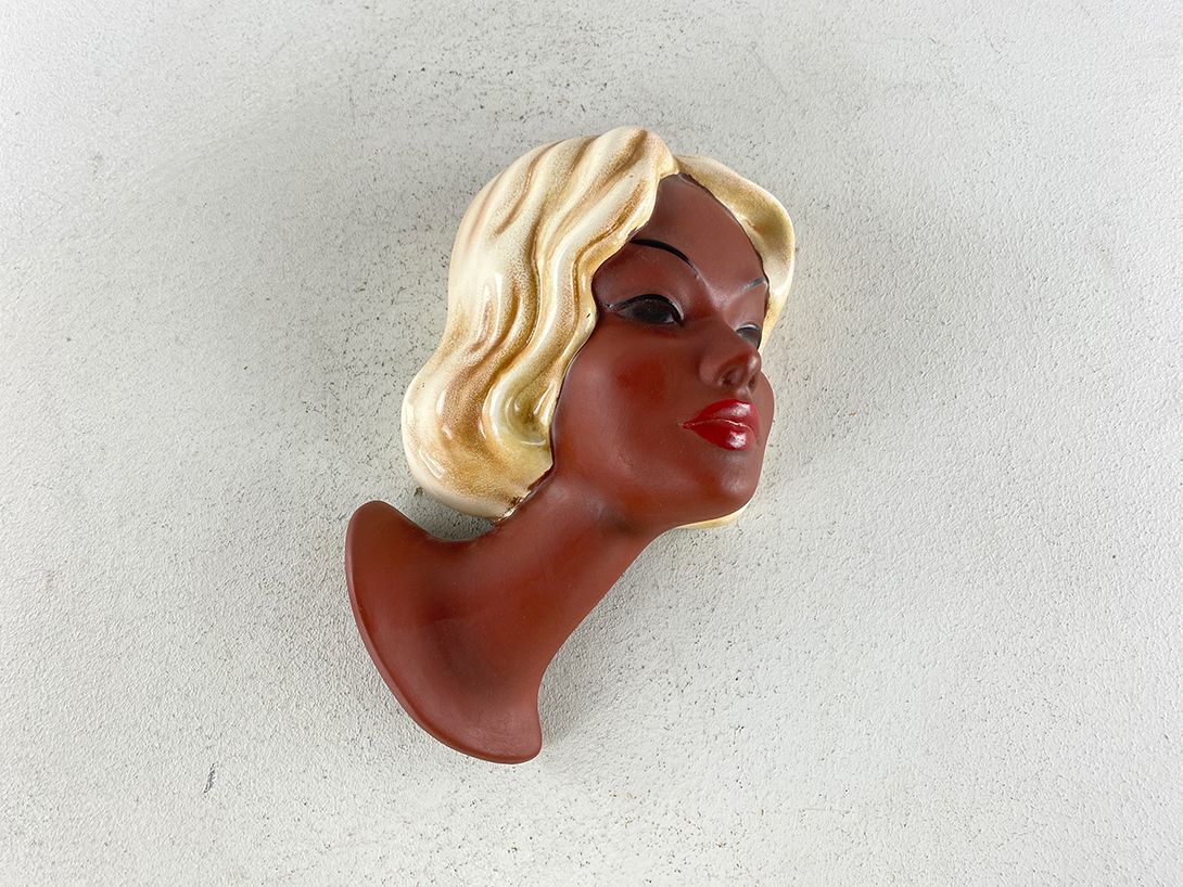 Foto Pretty Woman German Wall Mask 50s
