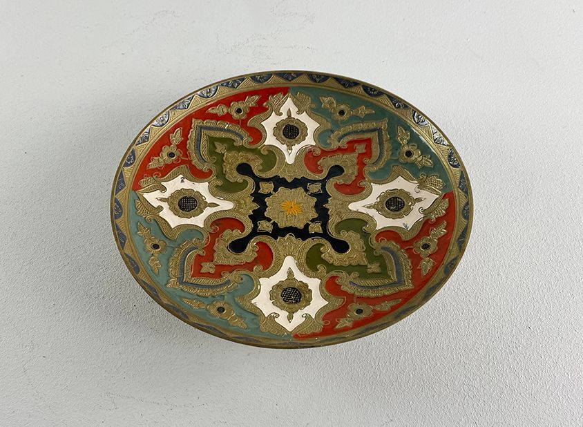 Foto Oriental Brass Wall Plate ø31