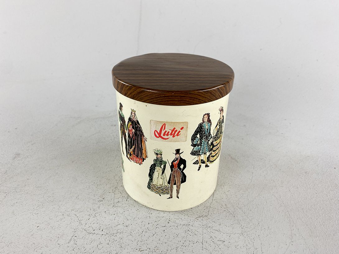 Foto Lutti Box with Fancy People