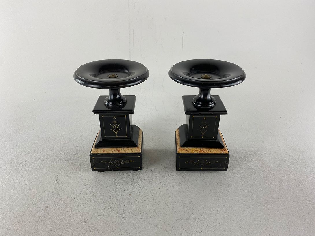 Foto Black Candle Holder with Marble Details