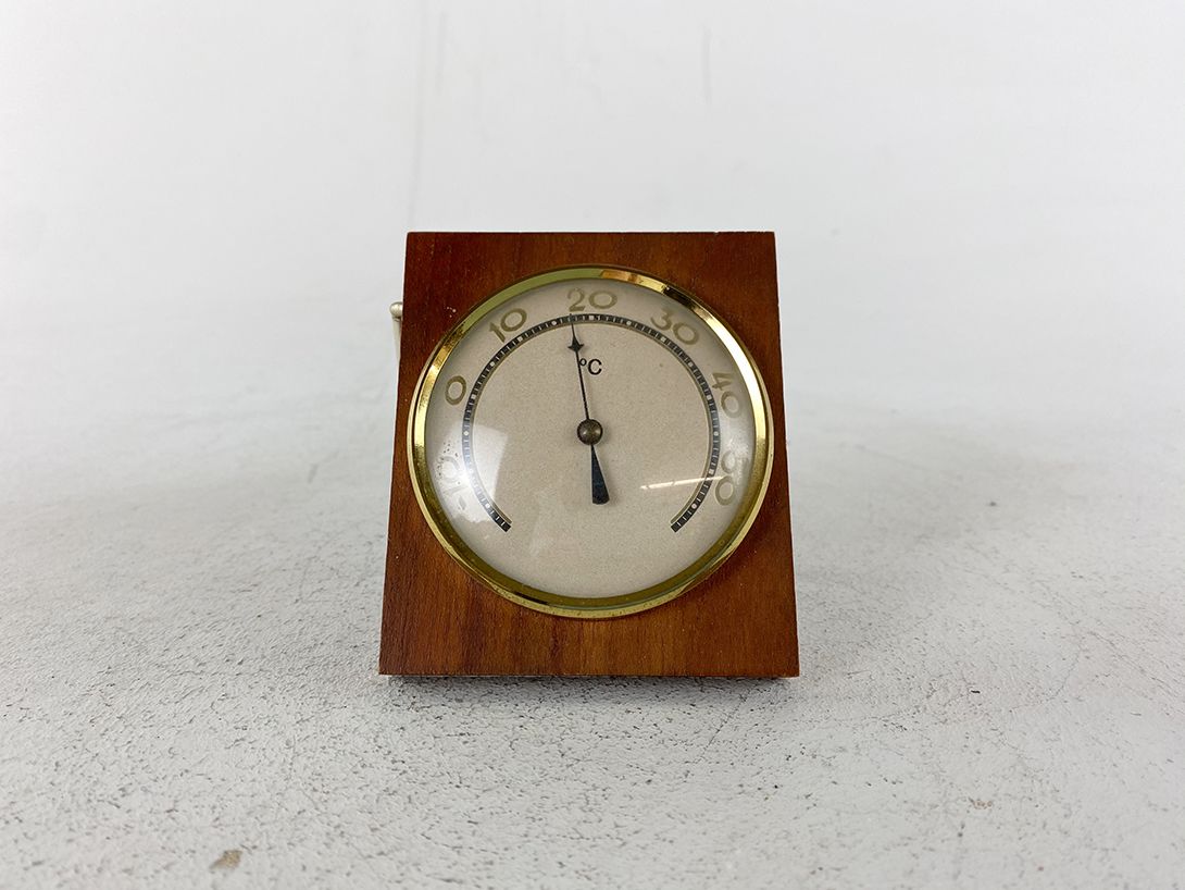 Foto Small Thermometer with Fine Brass Details