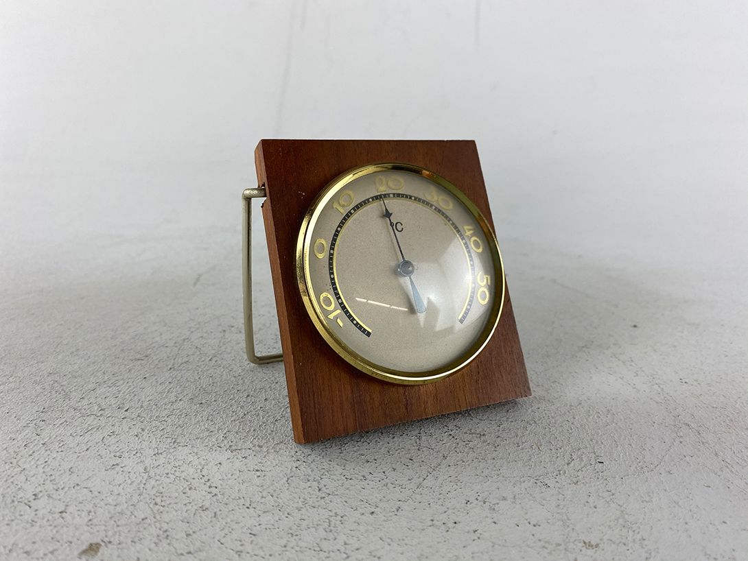 Foto Small Thermometer with Fine Brass Details