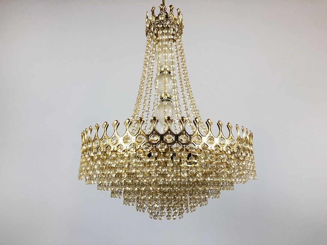 Foto Magnificent Murano Chandelier with Crown ø57
