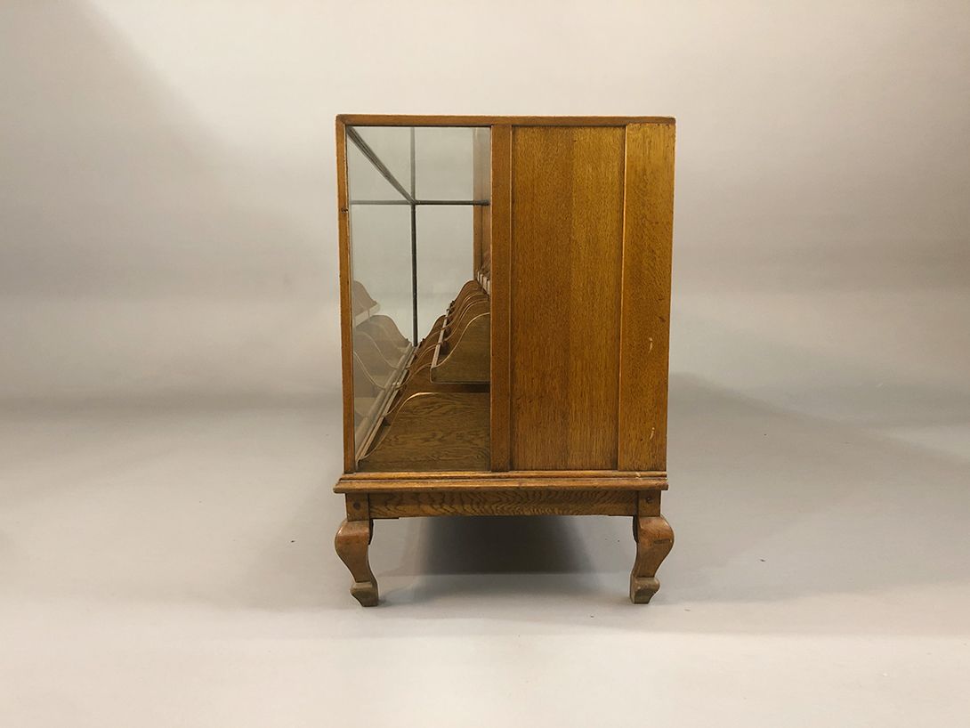 Foto English Shop Display Brewitt and Son Doncaster