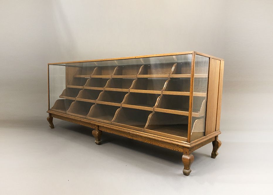 Foto English Shop Display Brewitt and Son Doncaster