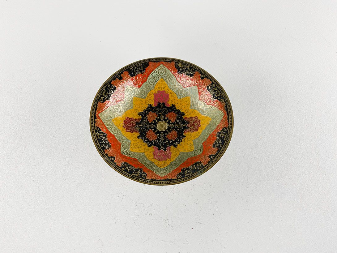 Foto Oriental Brass Bowl