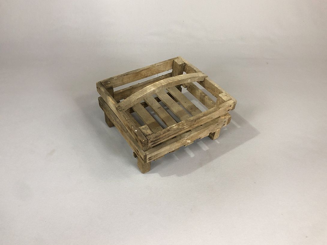 Foto Antique Bottle Basket