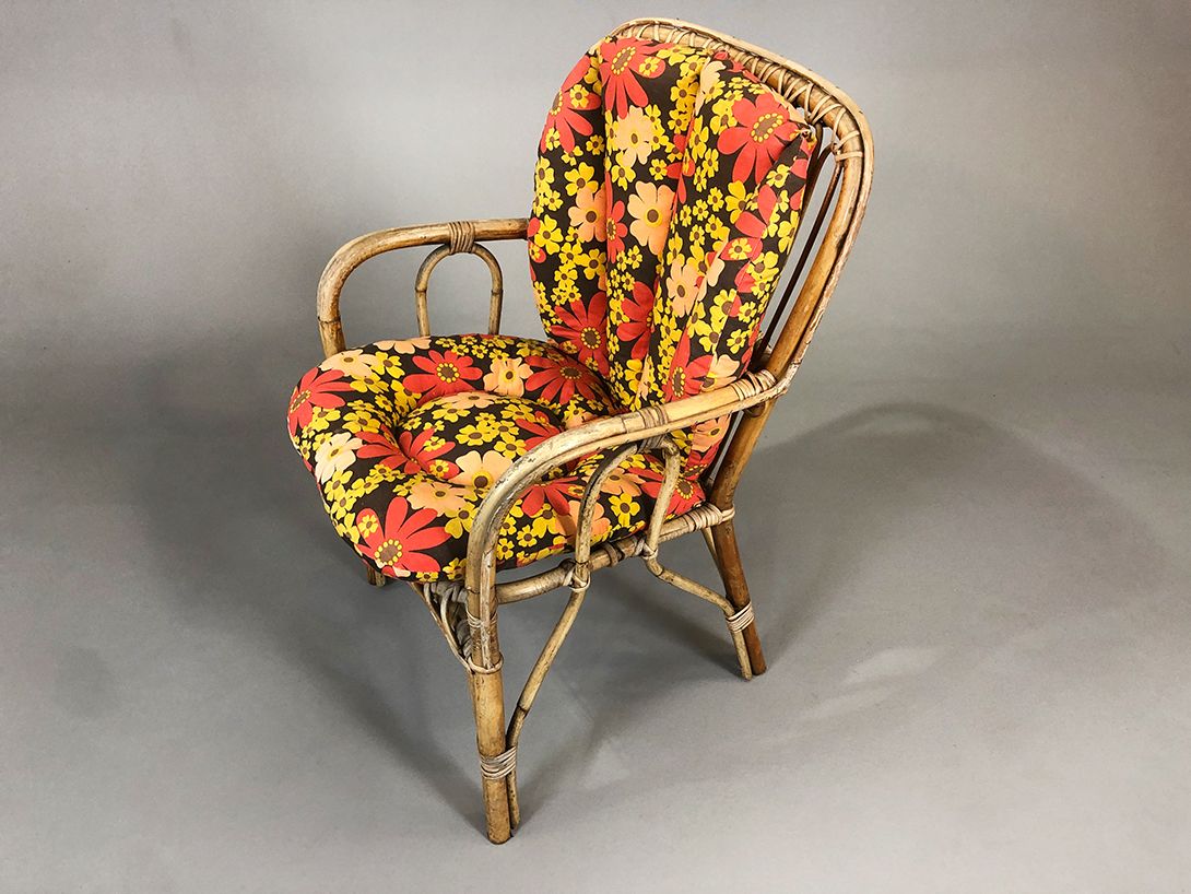 Foto Garden Chair with Flowered Upholstery