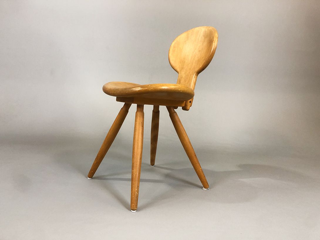 Foto Wooden Chair