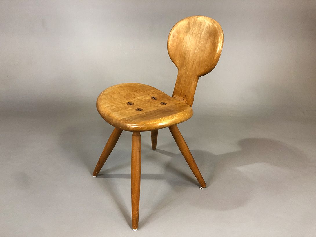 Foto Wooden Chair