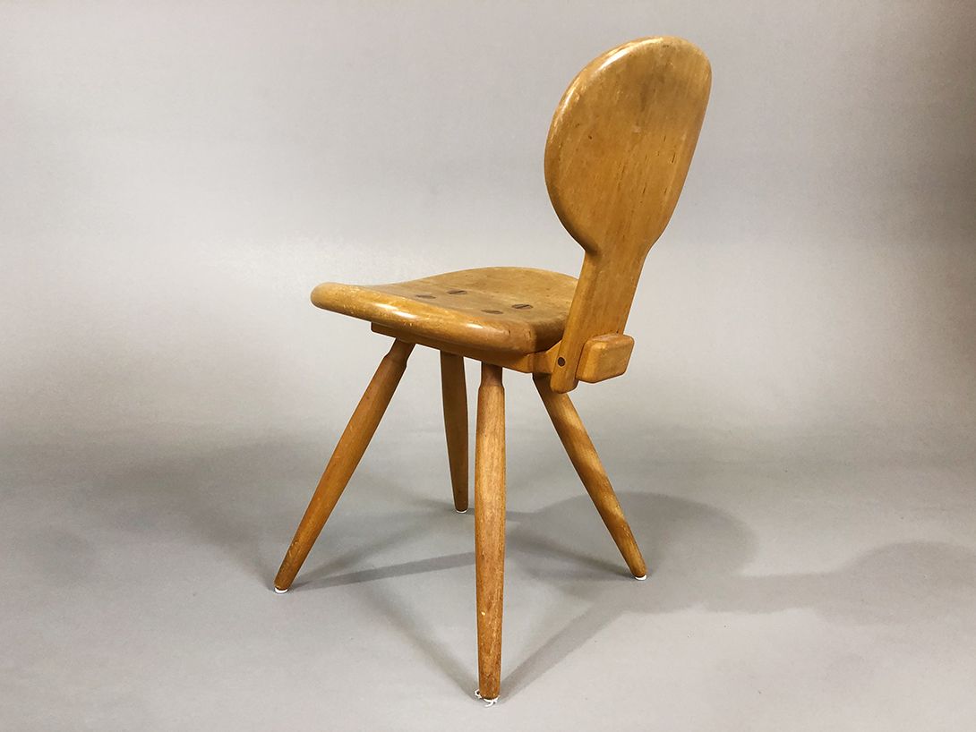 Foto Wooden Chair