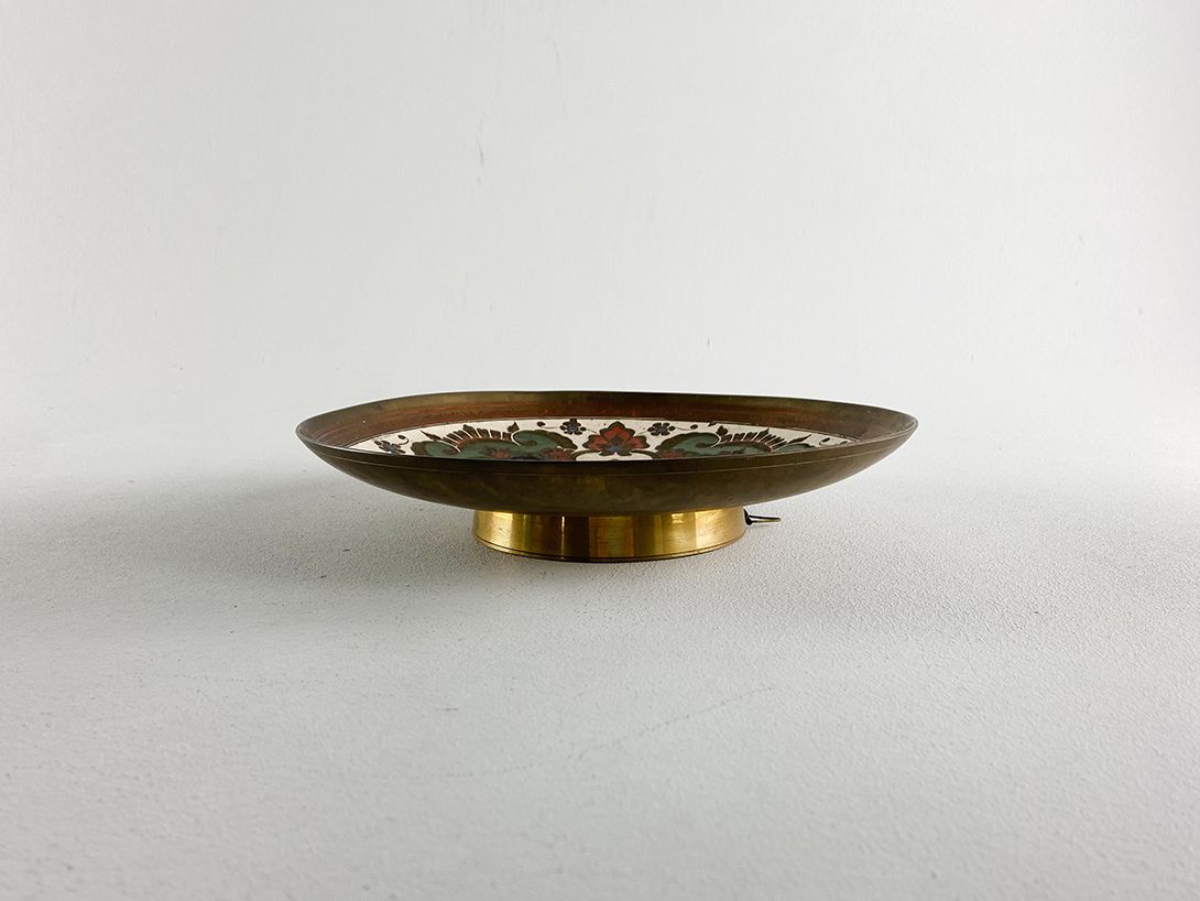 Foto Oriental Brass Wall Plate ø31