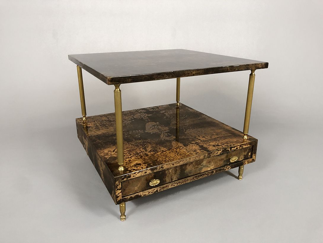 Foto Aldo Tura Goatskin Side Table with Drawer h50x60x60