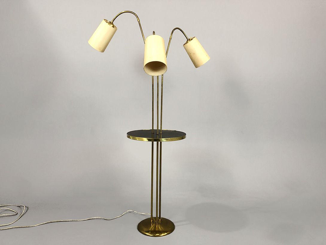 Foto Floor Lamp with 3 Arms and Integrated Shelf h150 B1
