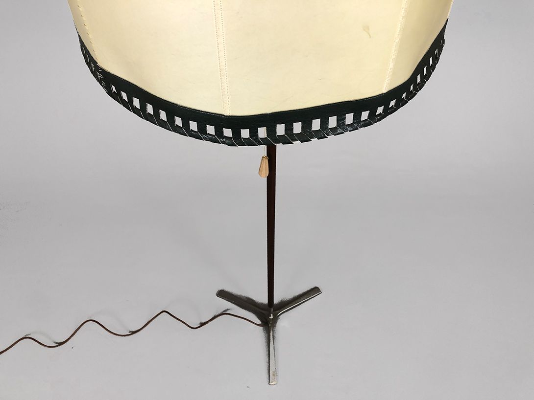 Foto Champagne Floor Lamp with Black Stand and Pull Switch h160 G1