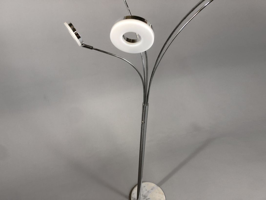Foto Floor Lamp Five Angles Chrome/White h110 B1+