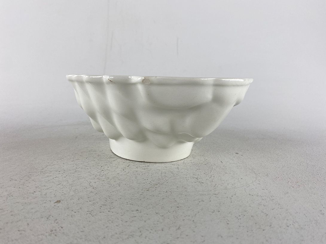 Foto White Porcelain Pineapple Bowl