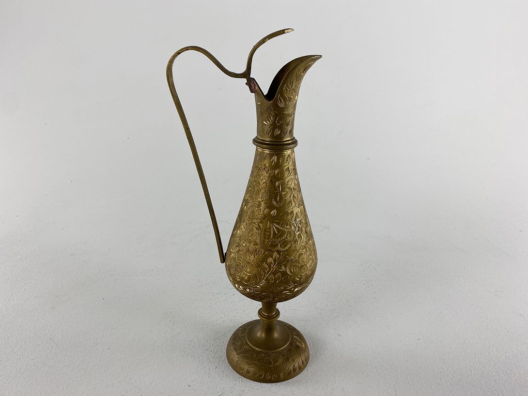Foto Brass Jug Vase h29