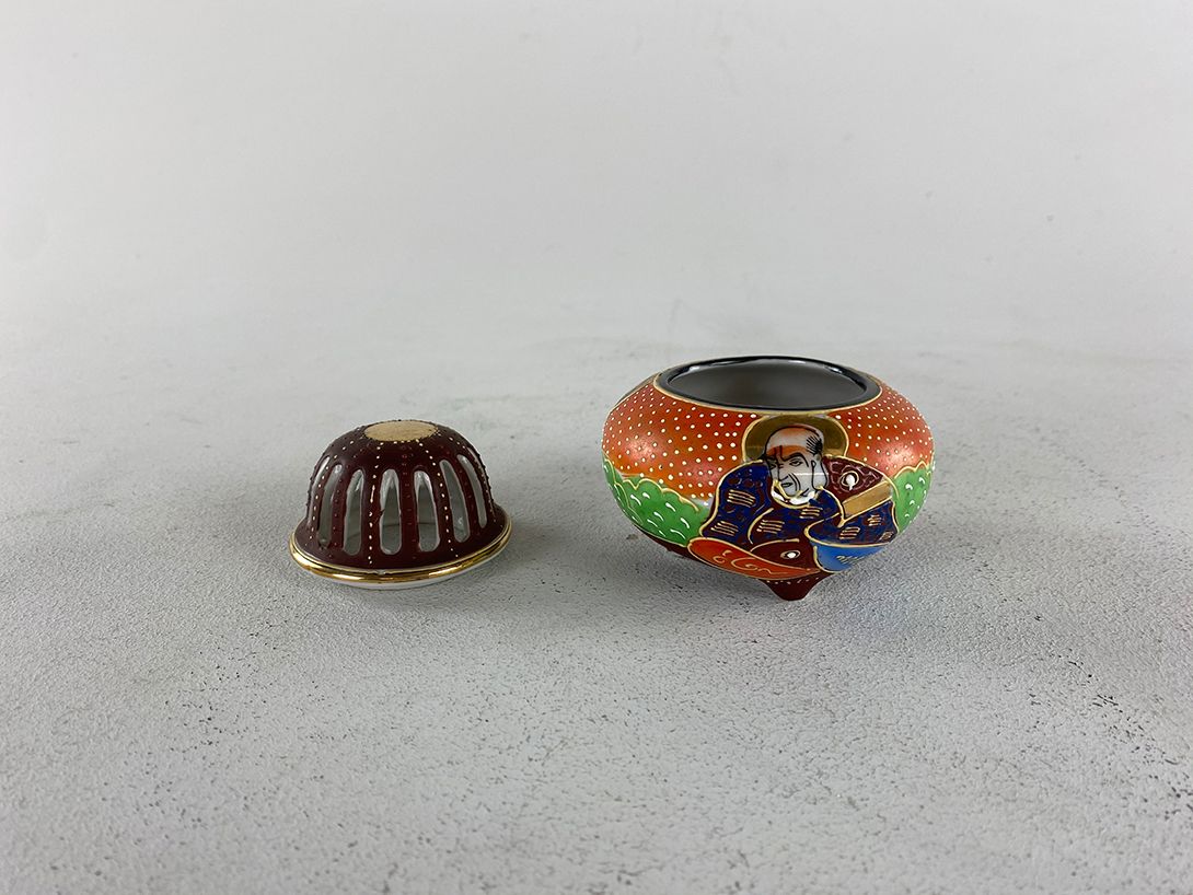 Foto Chinese Incense Pot