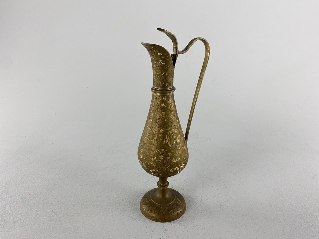 Foto Brass Jug Vase h29