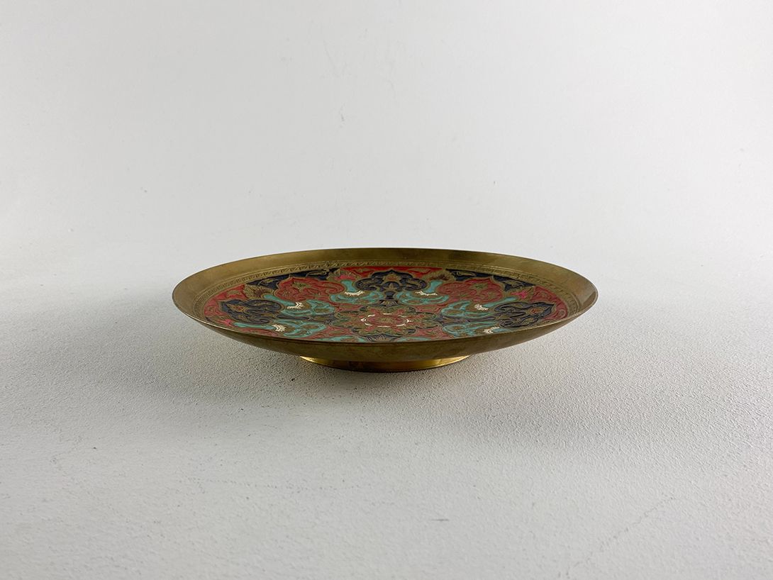 Foto Oriental Brass Plate with Red and Turquoise ø31