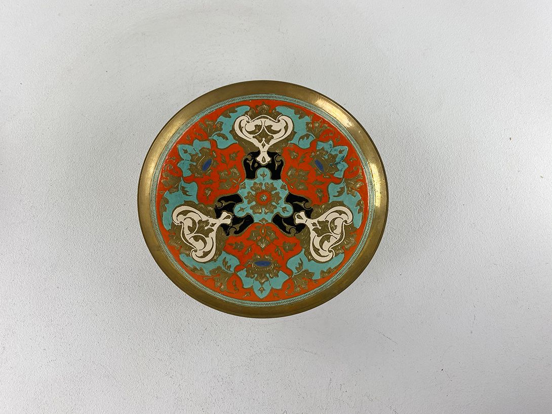 Foto Oriental Brass Wall Plate ø30