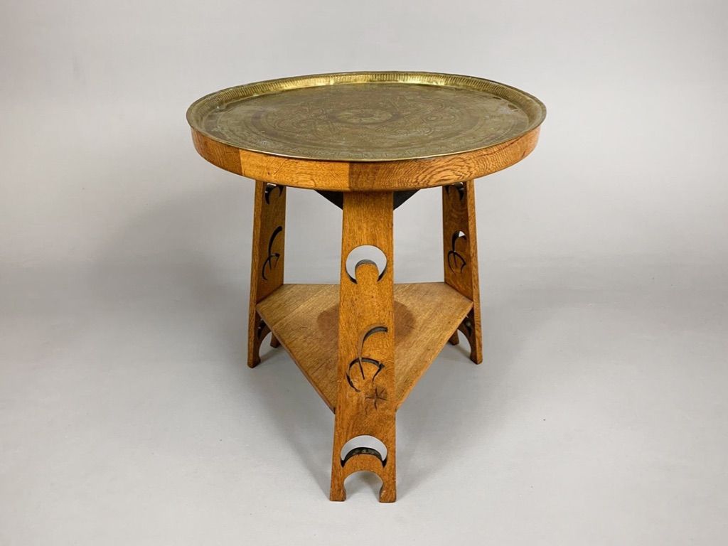 Foto Carved Smoking Table with Brass Plate h63x59