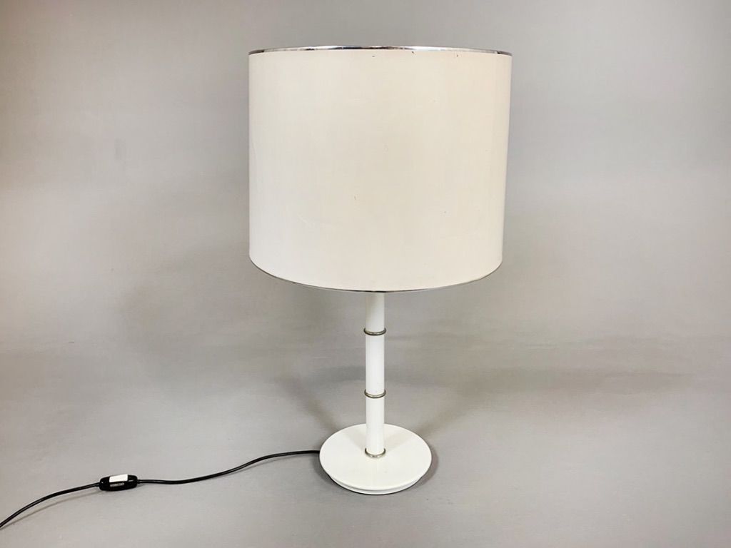 Foto White Metal Desk Lamp with Chrome Rim France 1980 h76