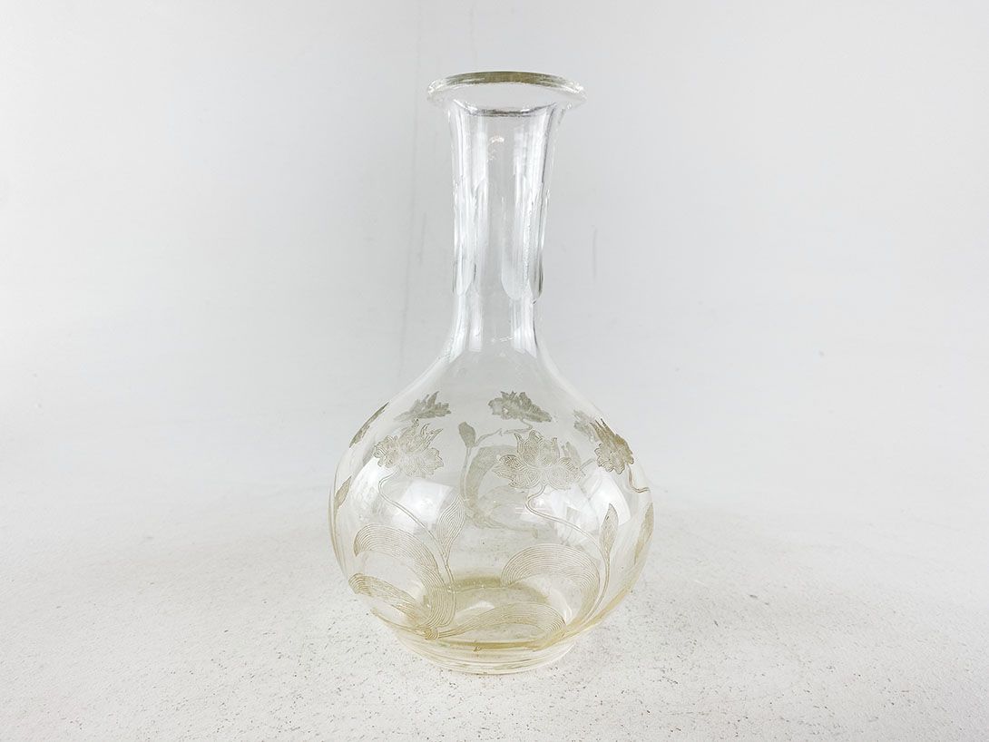 Foto Glass Carafe with Wine Leaves