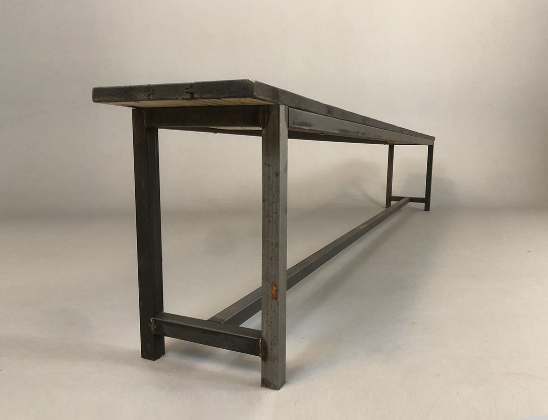 Foto Industrial Arts and Crafts Bench Hamburg 2017 240cm