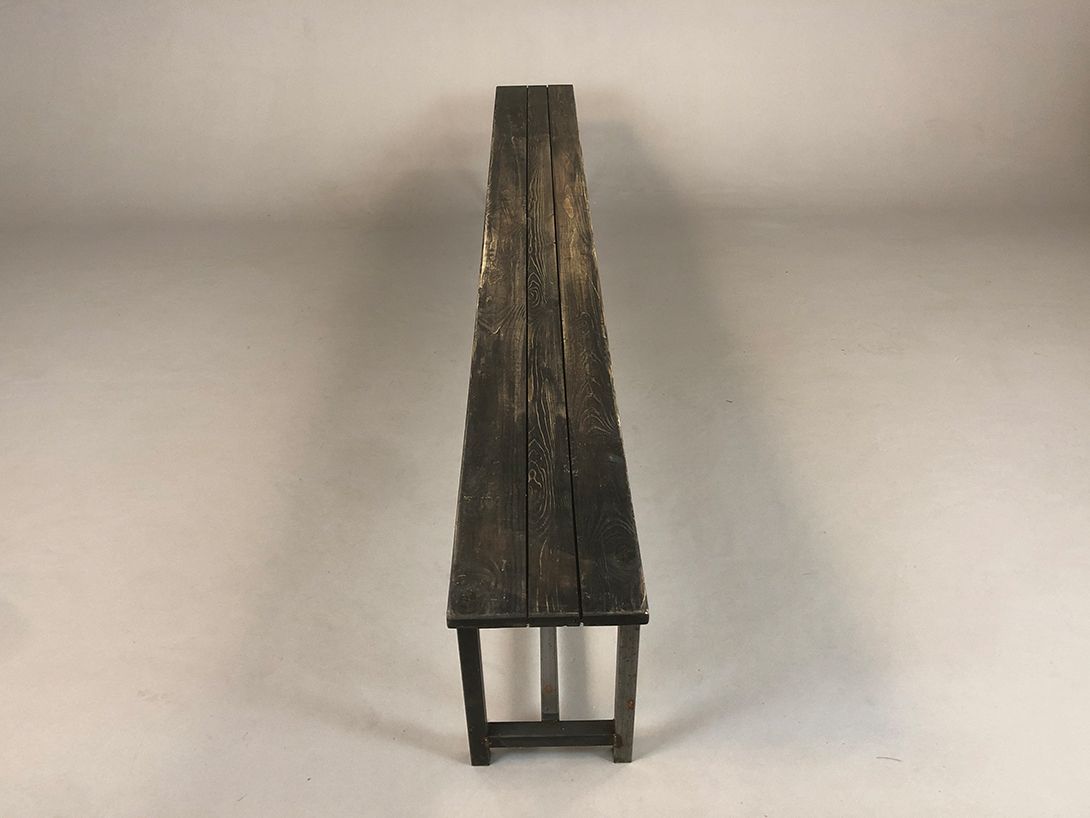 Foto Industrial Arts and Crafts Bench Hamburg 2017 240cm