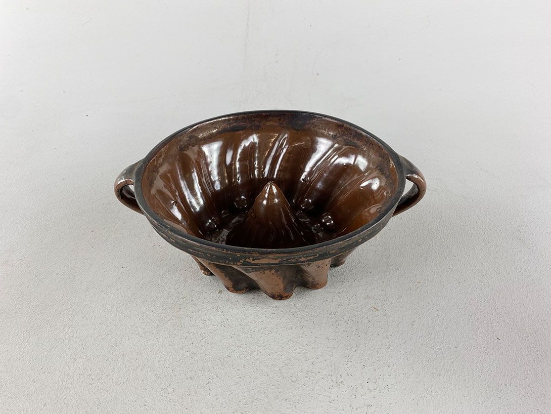 Foto Cake Tin with Handles h11 Spreewald 1880