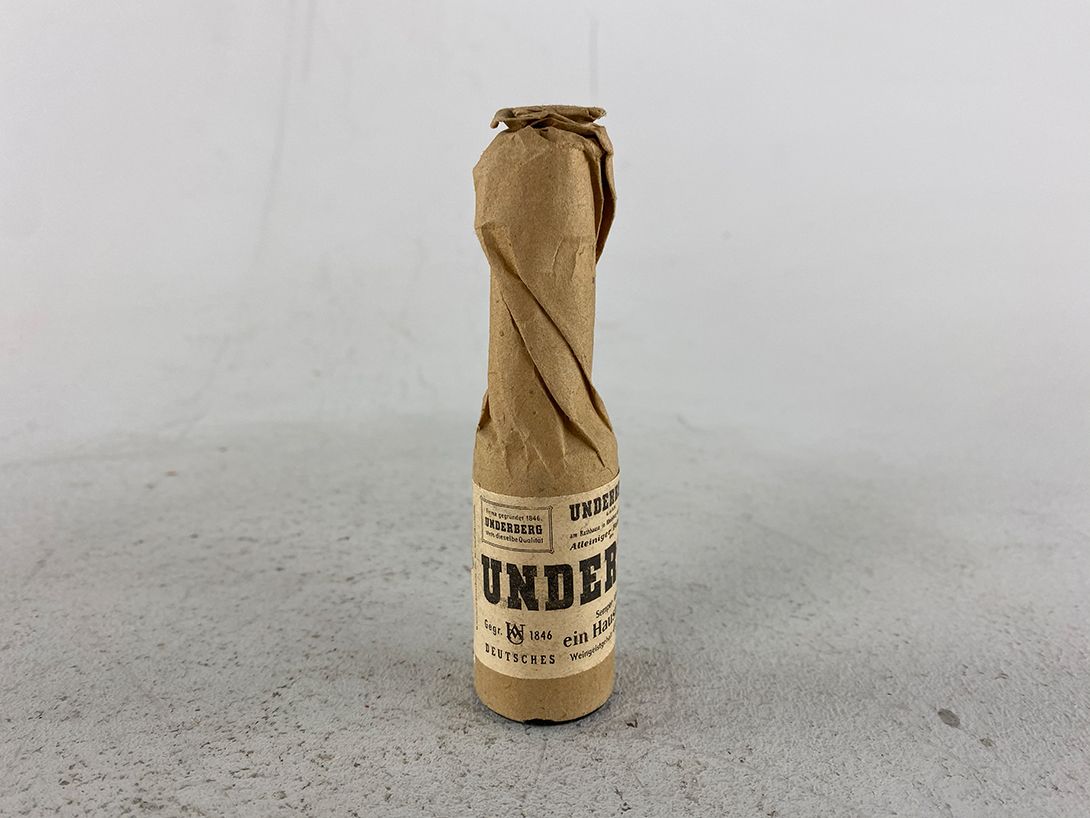 Foto Home Remedy Vial &#8220;Underberg&#8221;