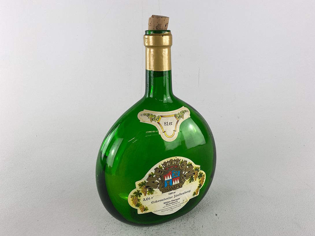 Foto German Franken Quality Wine Bottle