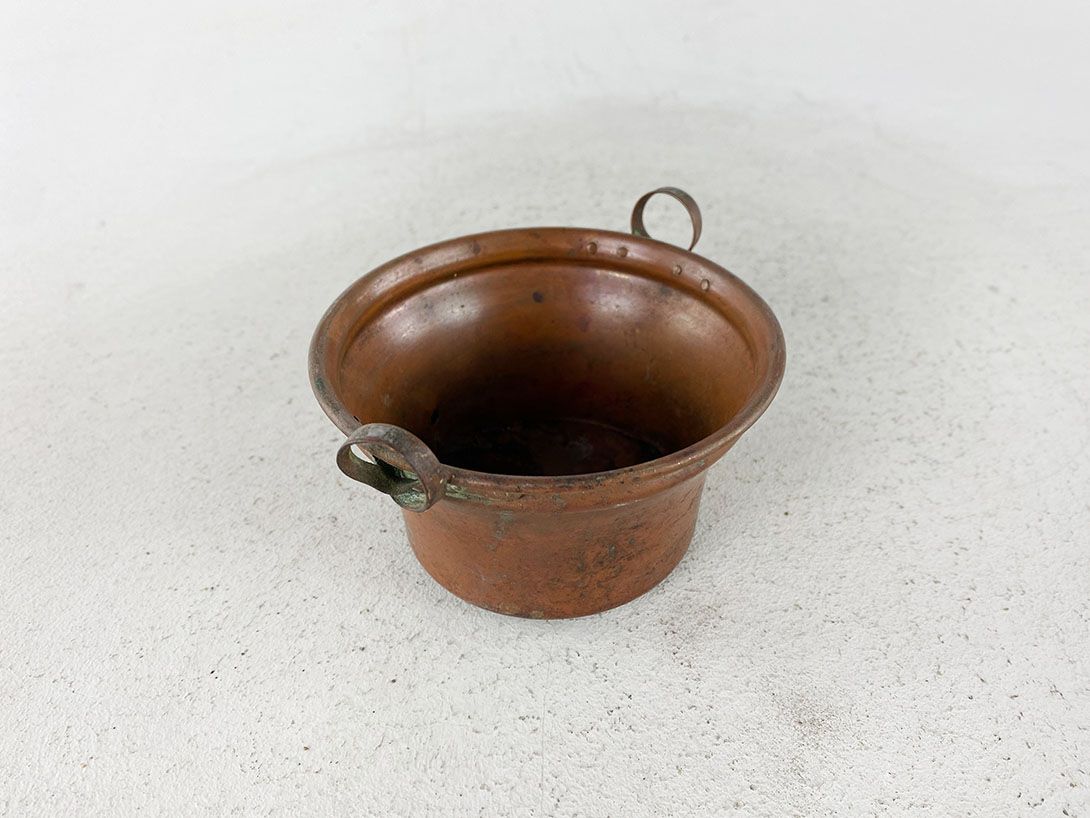 Foto Tiny Copper Pot with Handles