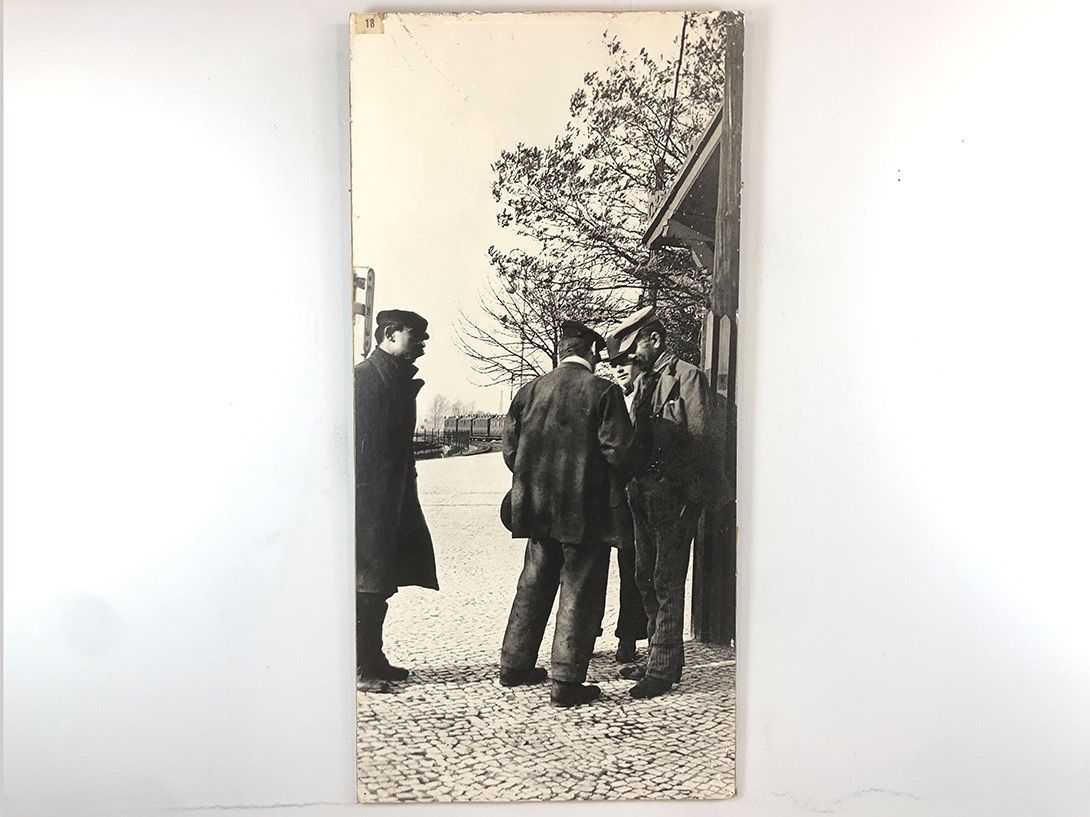 Foto Large Postwar Photography of Men h146x74 X3
