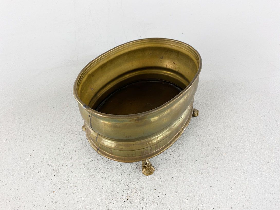 Foto Tiny Brass Tub with Feet