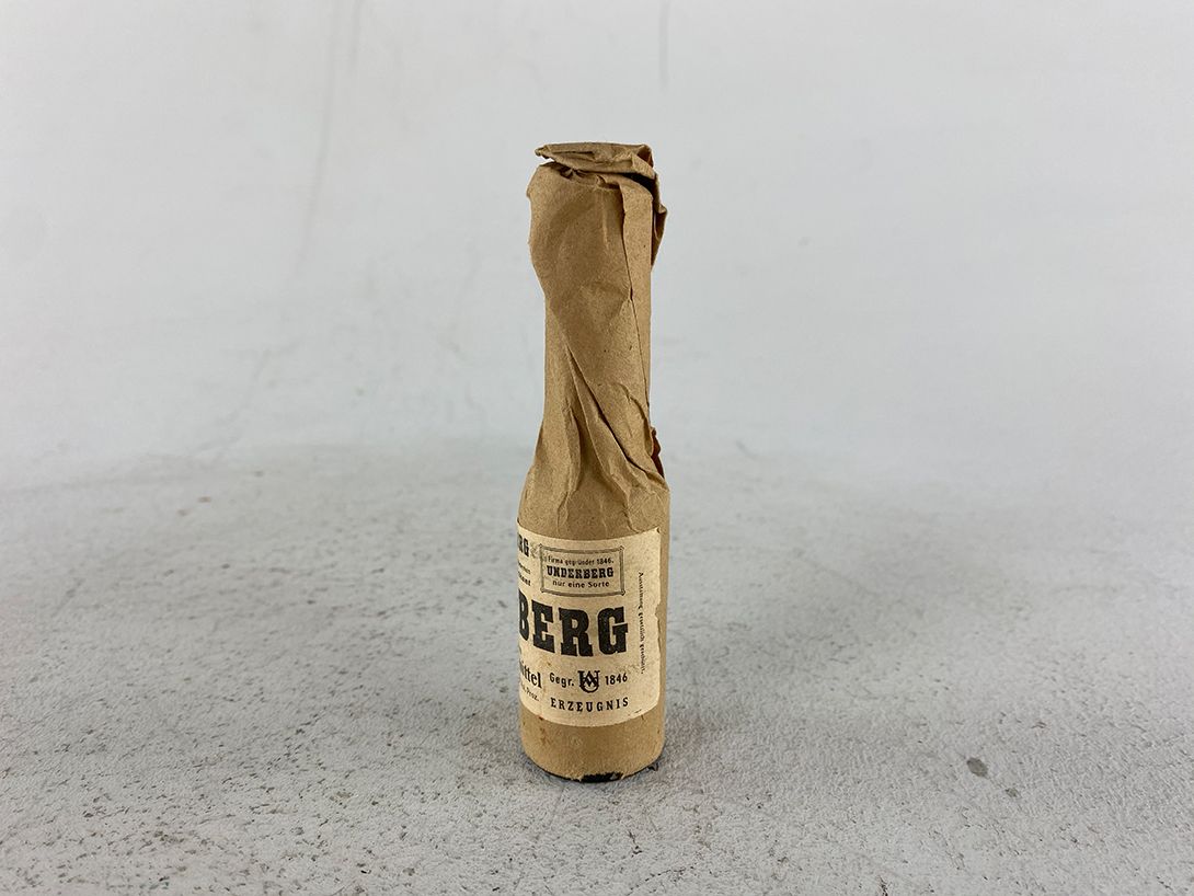 Foto Home Remedy Vial &#8220;Underberg&#8221;