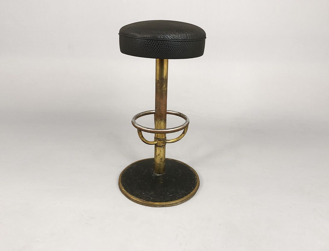 Foto Black Leather Bar Stool with Brass and Chrome Stand