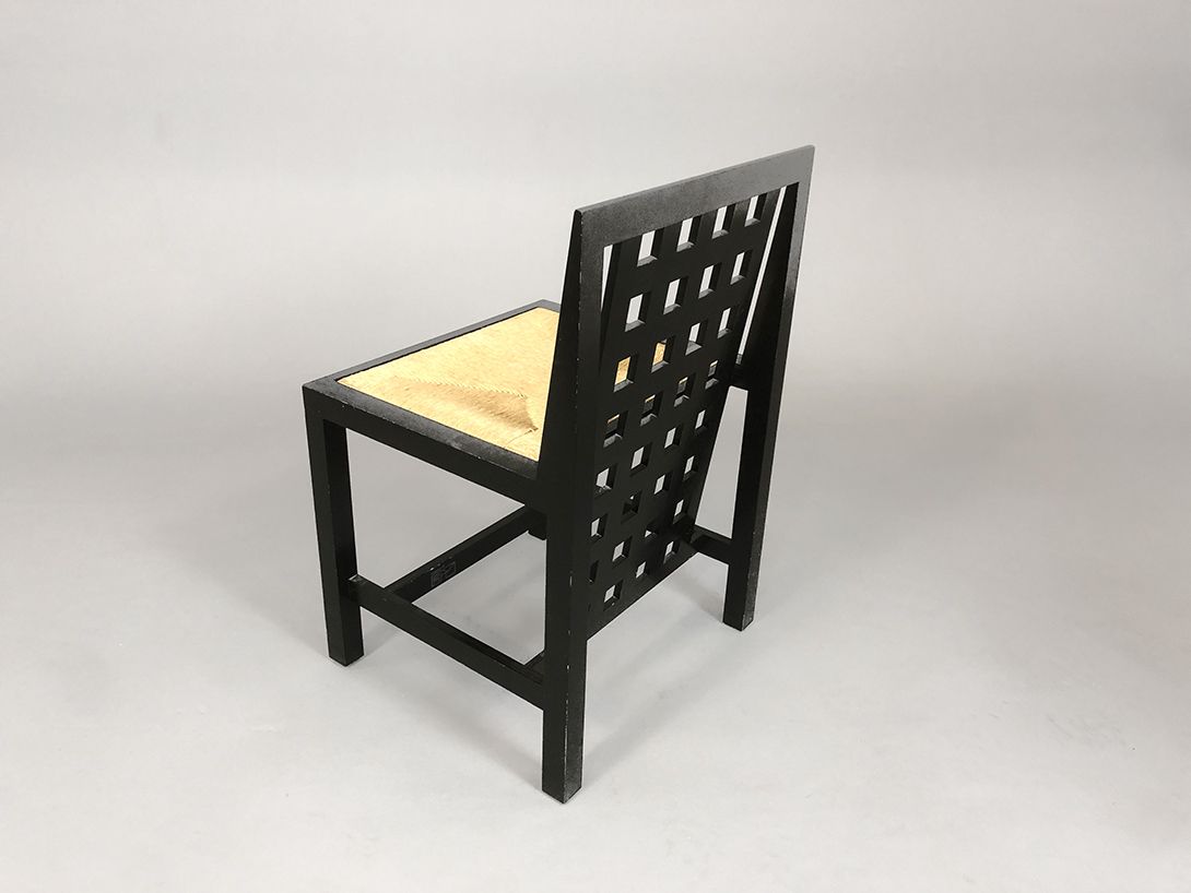 Foto Black Chair with Basket Seat Mackintosh Most 0064