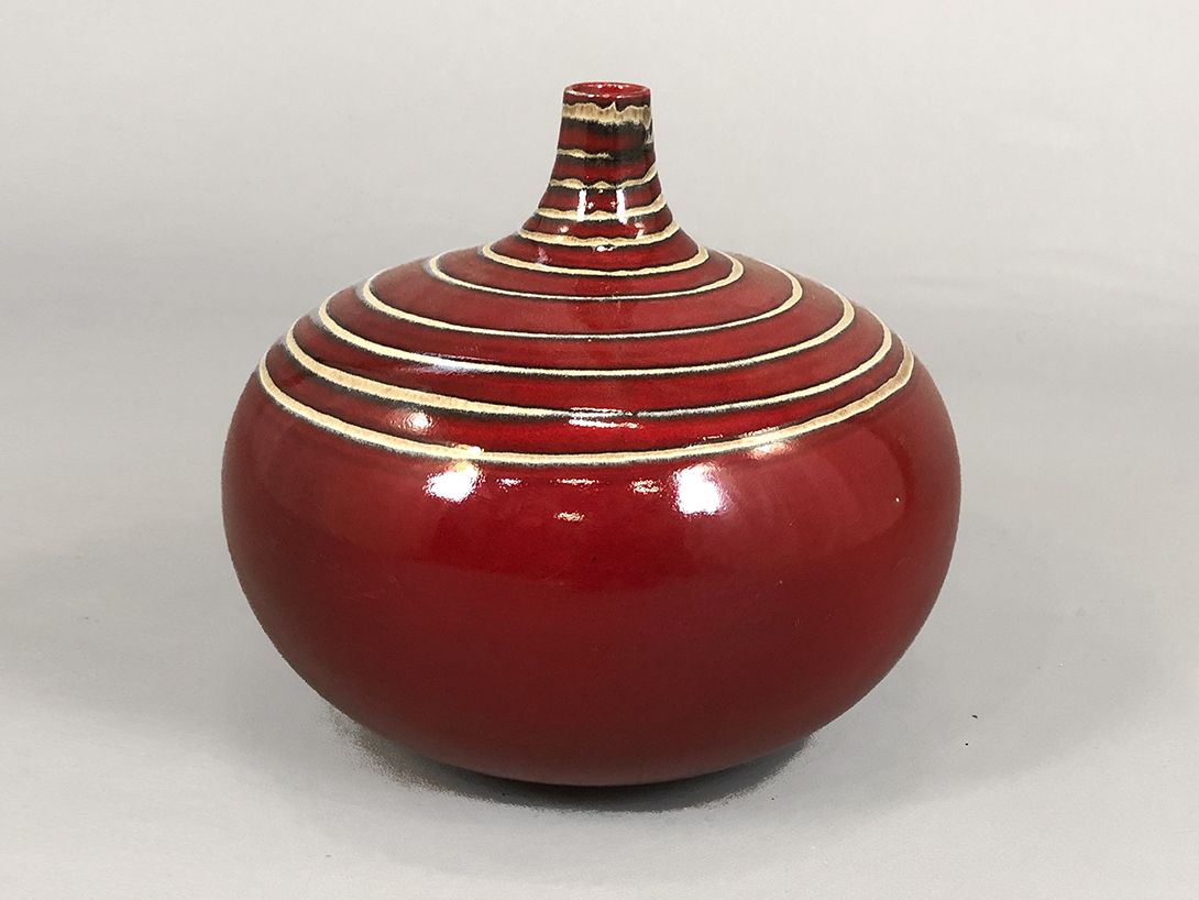 Foto Round Red Floor Vase with Small Opening h40 E6